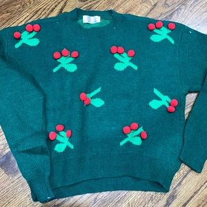 Beautiful Christmas sweater juniors one sizes
